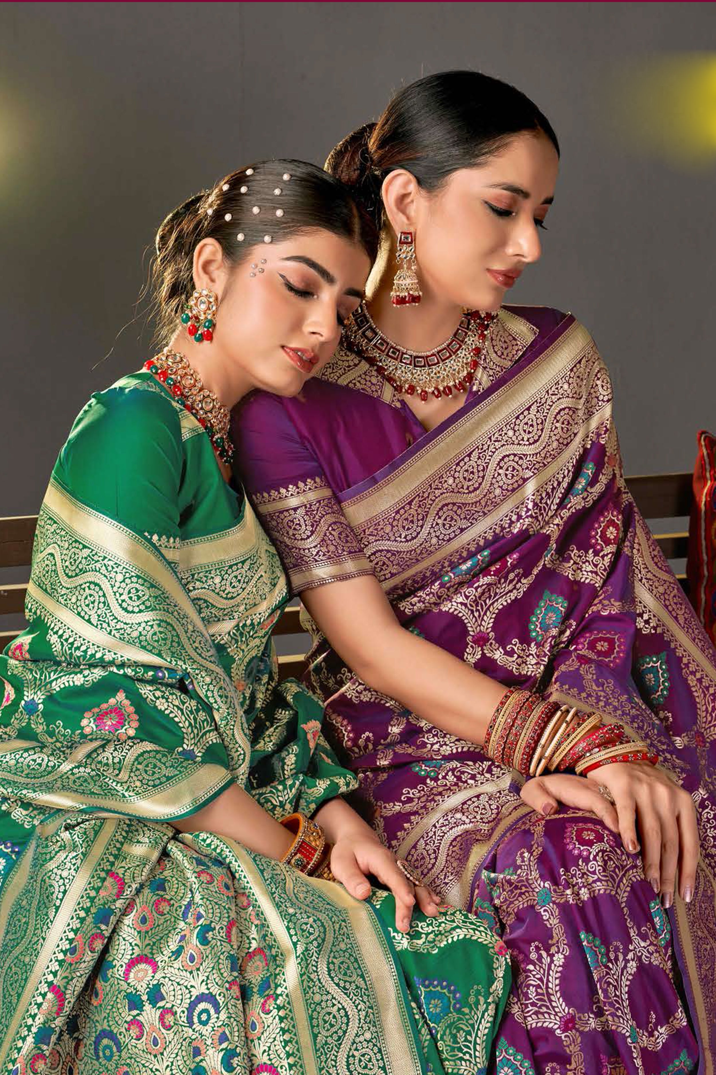 Pistachio Green Woven Traditional Silk Saree With Heavy Embroidered Bl –  zarikaariindia.com